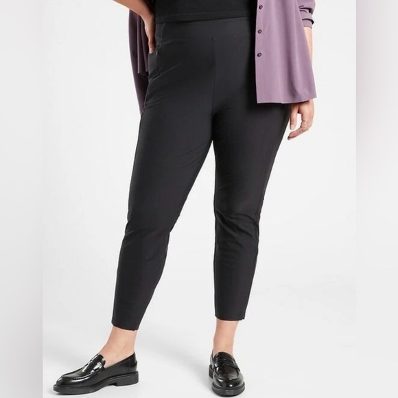 Athleta Pants - ATHLETA Black NWT Stellar Skinny Legging Tight Size 22